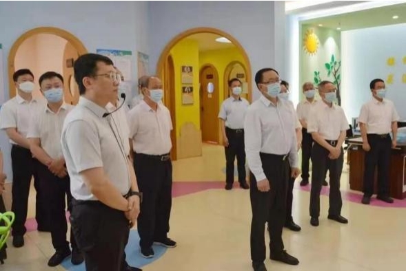 江西省政协副主席尹建业来实训基调研